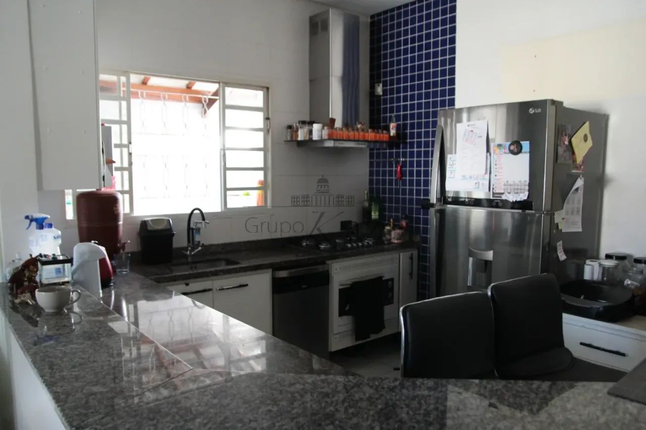 Casa - Vila das Flores - 2 Dormitórios - 130m². - Foto 4
