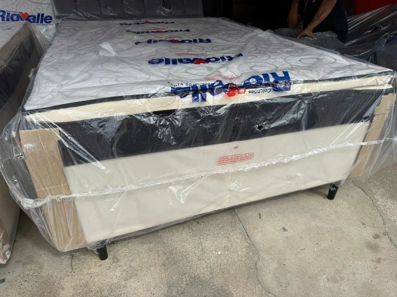 CAMA COM PILLOW CASAL EM OFERTA 