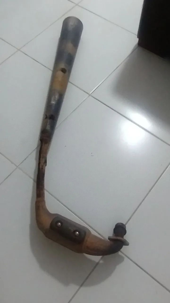 Vendo escapamento e um bagageiro  - Foto 4
