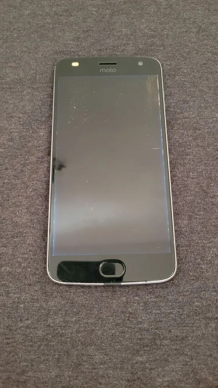 Moto z2 play