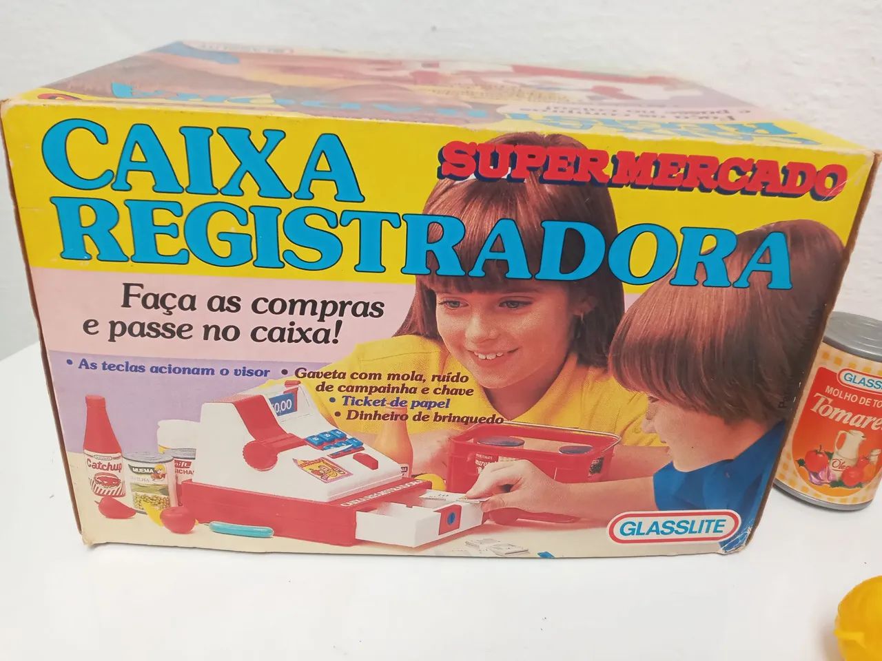 Brinquedo na caixa esta faltando achave para abrir a caixa