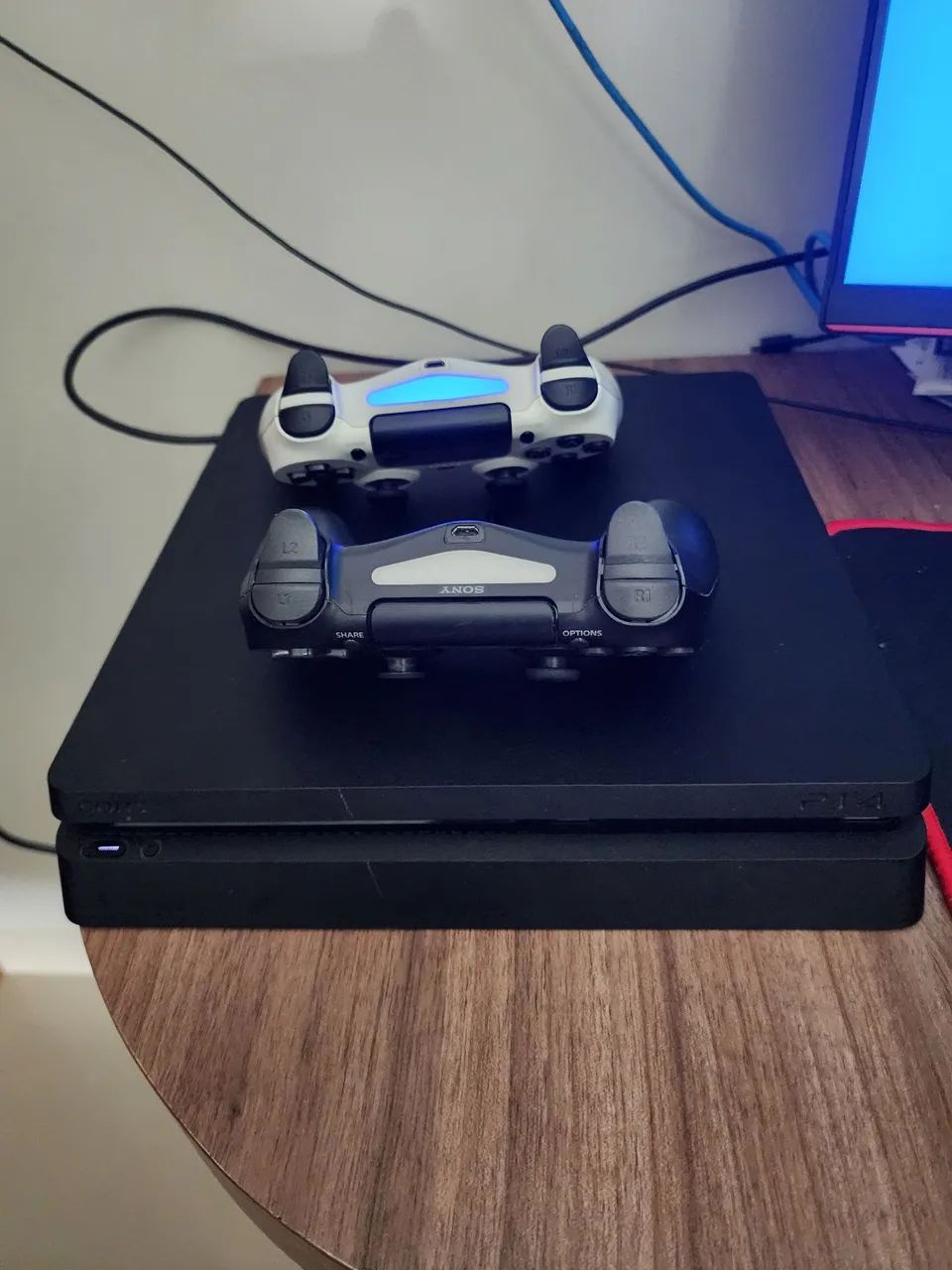 PS4 SLIM 1TB COM MUITOS JOGOS