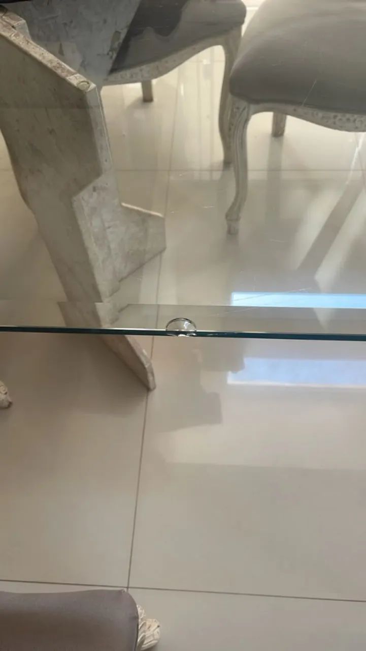 Mesa de vidro e pé de mármore carrara - Foto 2
