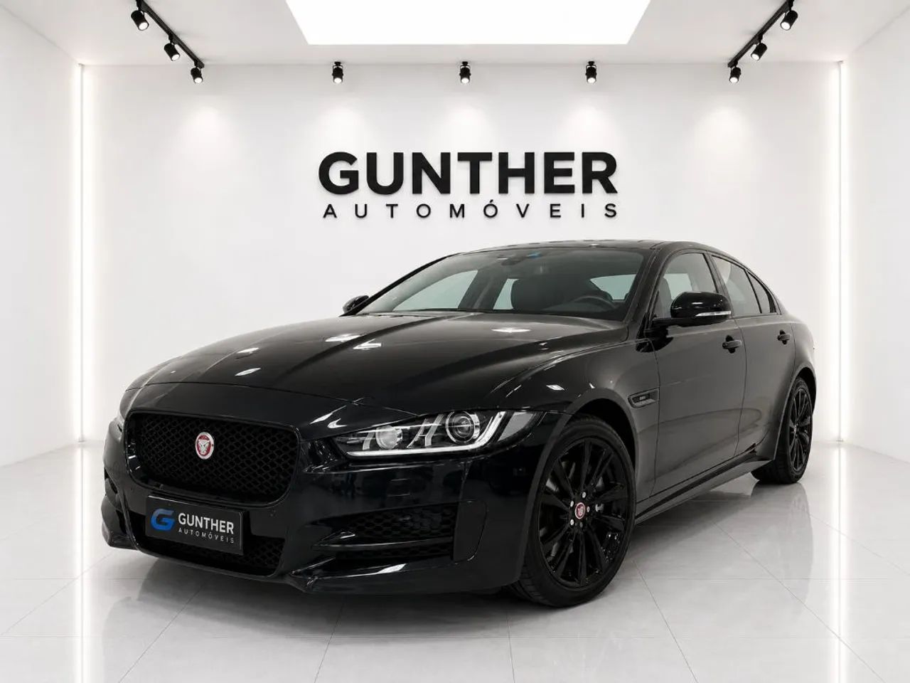 JAGUAR Xe XE 2.0 TURBOCHARGED R-SPORT AUT. 2018
