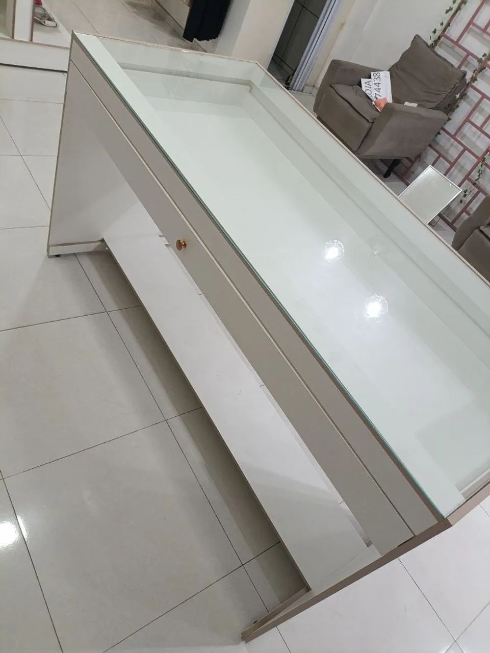 Mesa com gaveteiro para loja  - Foto 4