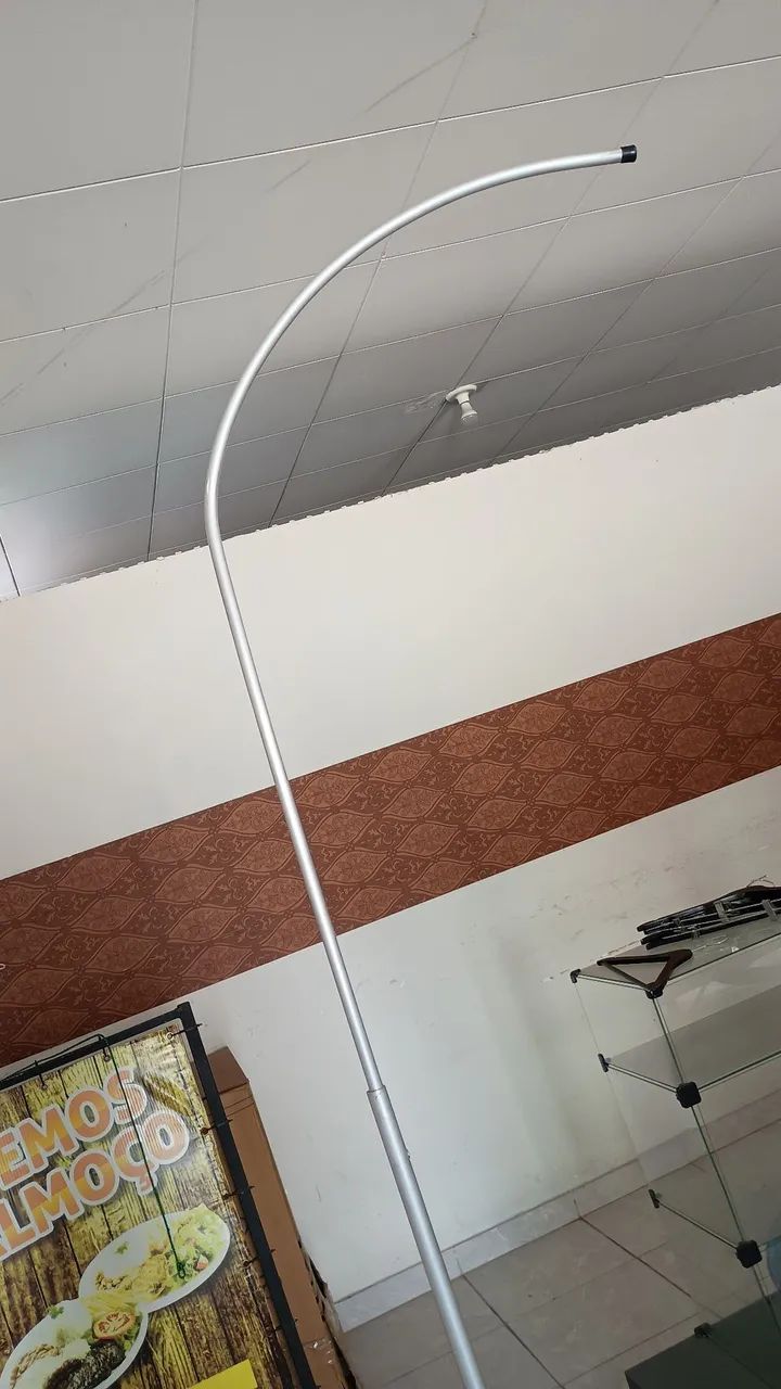 Vendo duas Bases Mor para banner, uma com suporte em alumínio e a outra sem. - Foto 2