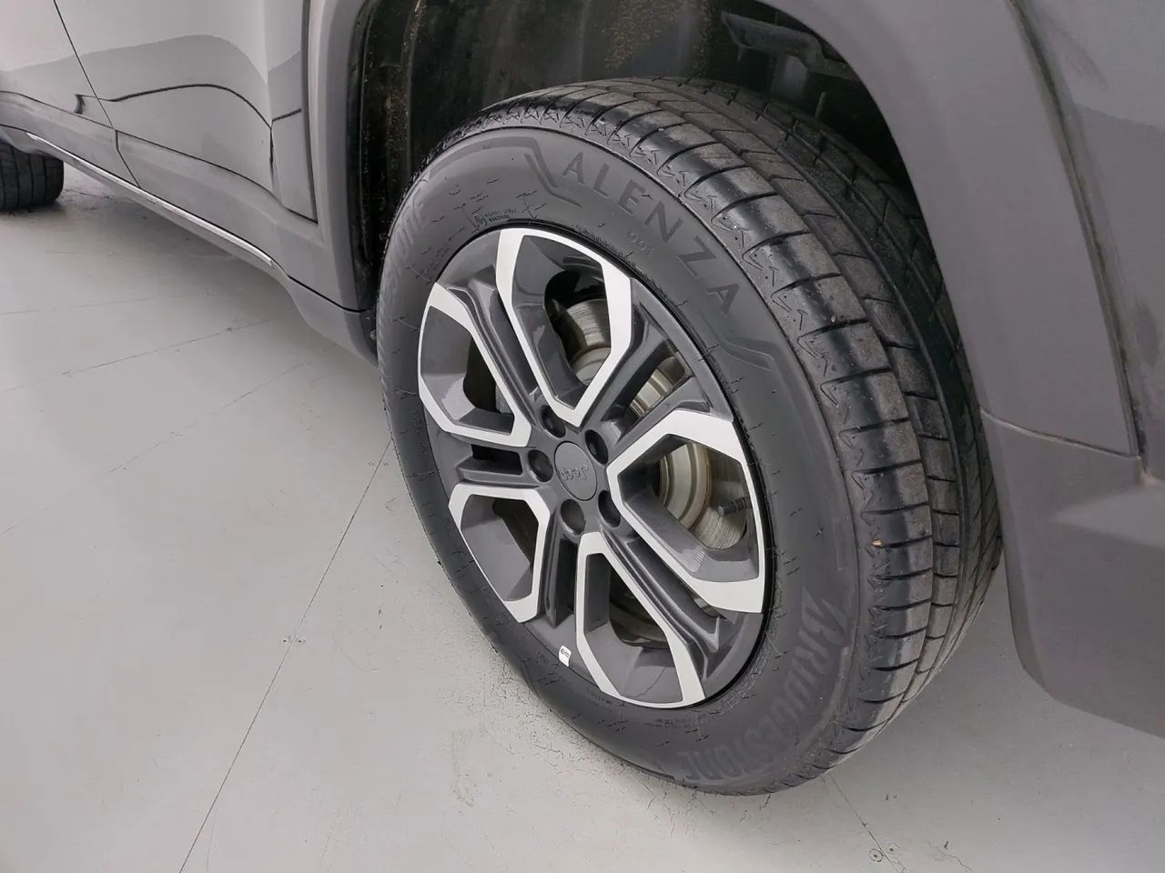 Jeep Commander Limited T270 1.3 TB Flex Aut., foto 12 de 18