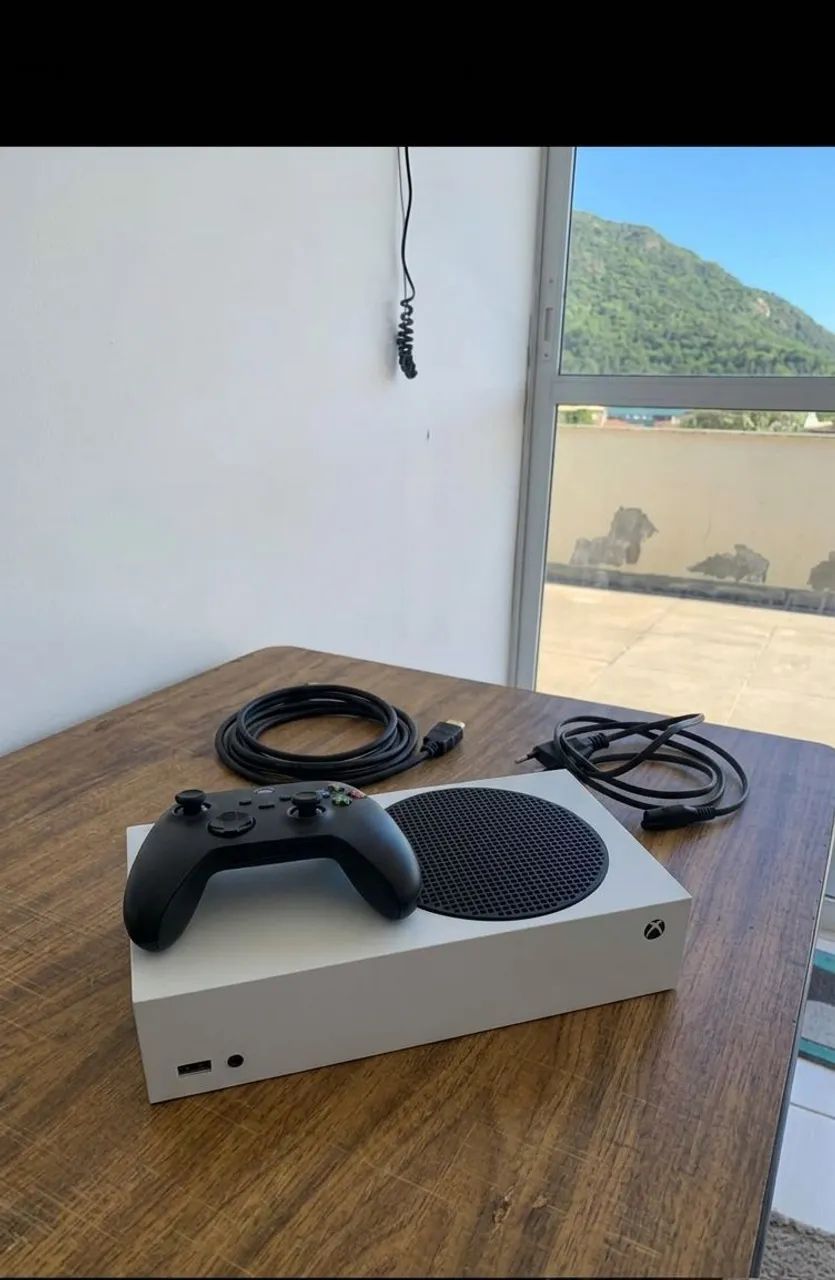 Xbox Series S vendo ou troco - Consoles de Vídeo Game - Ingleses