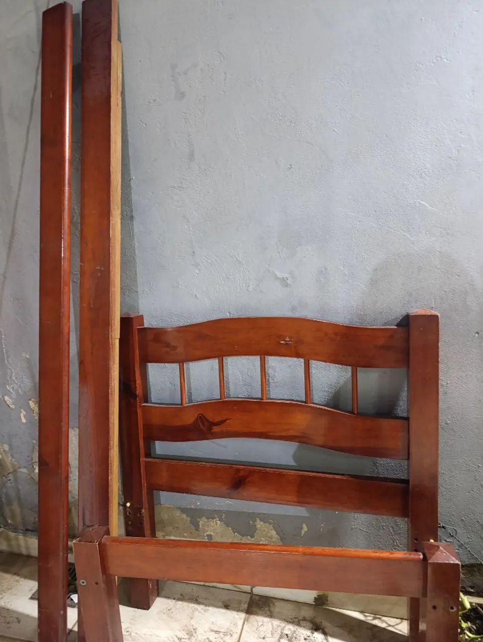 Vendo cama de solteiro. - Foto 2