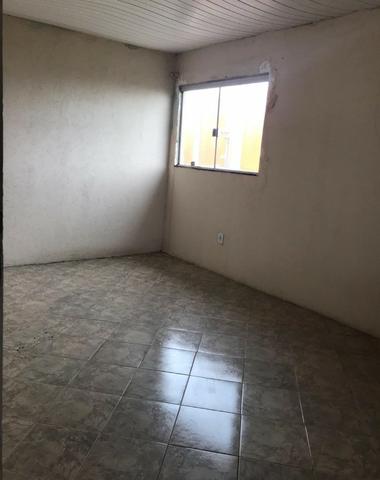 Casa 3/4 grande bastante arejada localização excelente - Foto 8