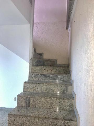 Casa 3/4 grande bastante arejada localização excelente - Foto 9