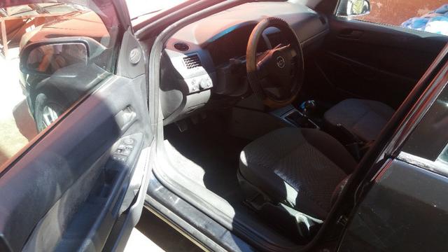 Vectra Sedan 2.0 8V - Foto 4