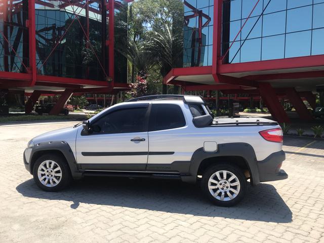 Fiat Strada Adventure cd 3 portas automática 1.8 flex com GNV completa - Foto 8