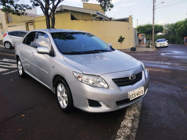Corolla GLI 1.8 FLEX 2010 Câmbio Manual - Foto 2