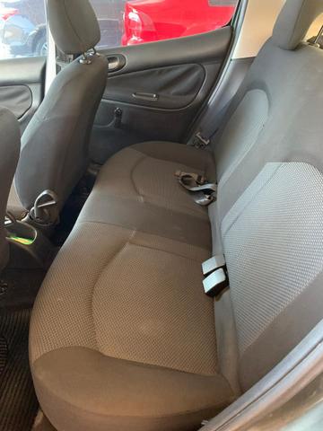 Peugeot 207 XR 1.4 - Foto 5