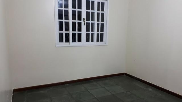 Apto.em Condomínio com 2 quartos na Chácara do Paraíso - NF/RJ