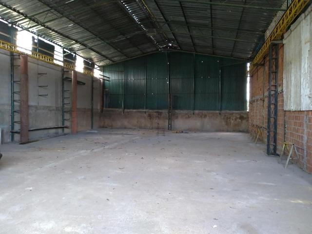 Galpão São Geraldo, próximo Spani, Walmart e shopping