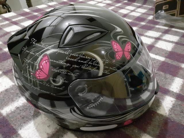 Capacete feminino novo