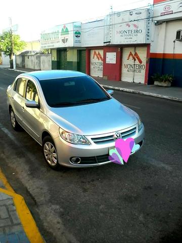 Voyage 1.6 2011 oportunidade!!!