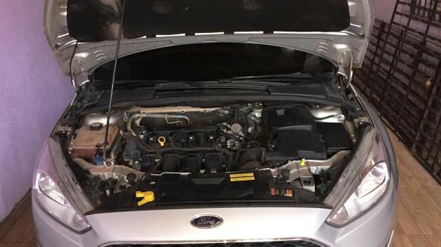 Ford Focus única dona bem conservado revisado só na concessionária