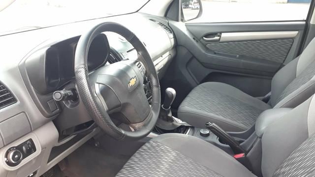 Vendo está Chevrolet S10 LT, 4X4, diesel, manual! - Foto 4