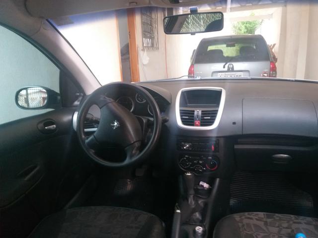 Peugeot 207 HB 1.4 8v 2011/2011 - Foto 3