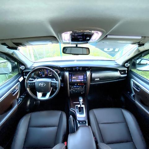 Hilux Sw4 2.8 Srx Diesel 4x4 7 Lugares - 2018 - Foto 9