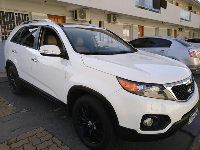 Sorento V6 - Caramelo/Teto solar