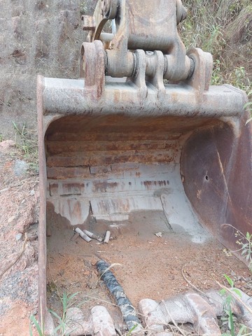 Escavadeira LIEBHEER 944 / 2004   - Foto 2