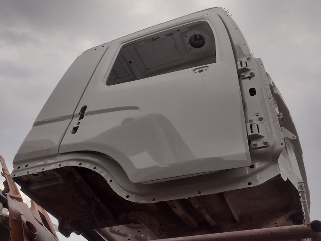 CABINE DE VW CONSTELEION CURTA TETO BAIXO