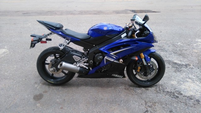 YAMAHA R6 09
