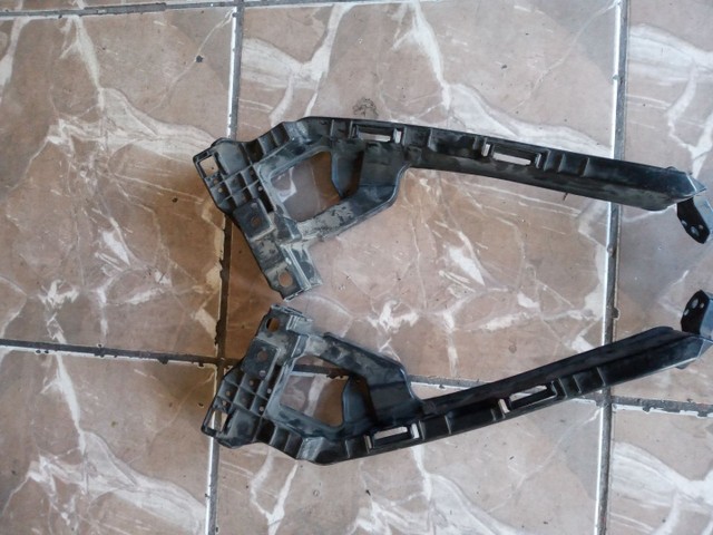 Guia Suporte do farol Honda Hrv 2019(Preço unitário)