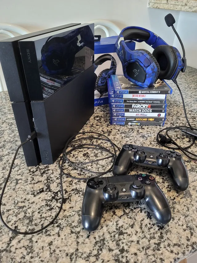 PS4 PRO usado - Videogames - Goiás 1254199671