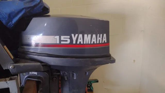Motor de popa 15 Yamaha hp. Em excelente condições 