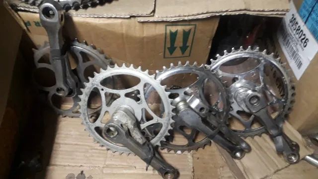 Coroas e pedivelas para bicicletas antigas a partir de 30,00 Pix - 2609 - Foto 4