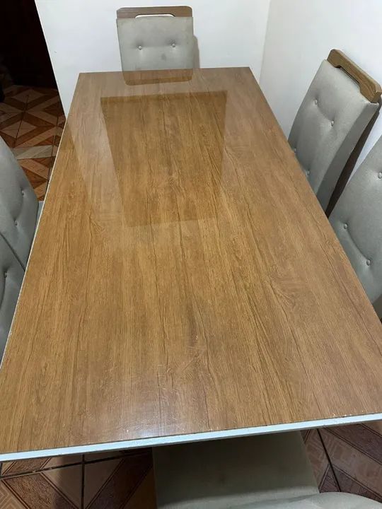 Mesa de jantar em madeira com 6 cadeiras - Foto 6