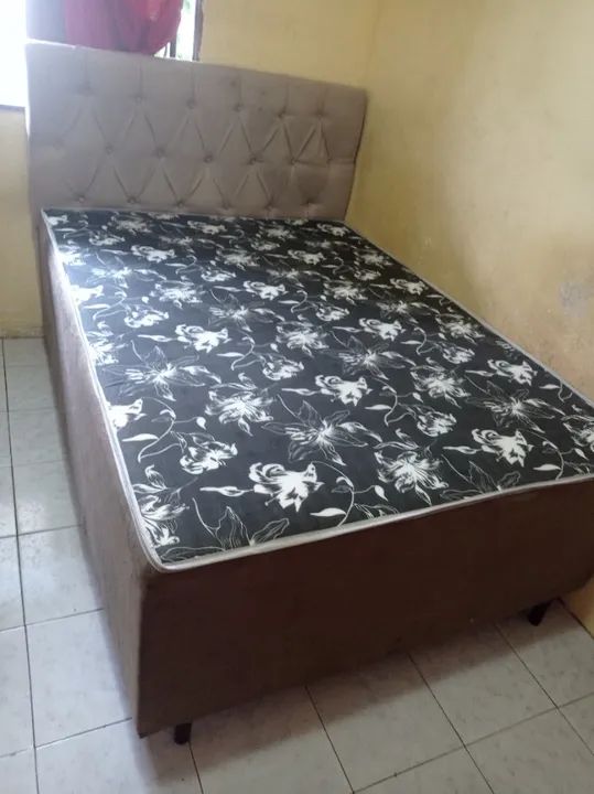 Cama casal box , cabeceira e Puff baú  - Foto 3