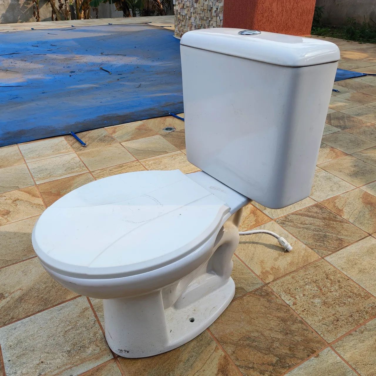 Vaso sanitário + lavatório 