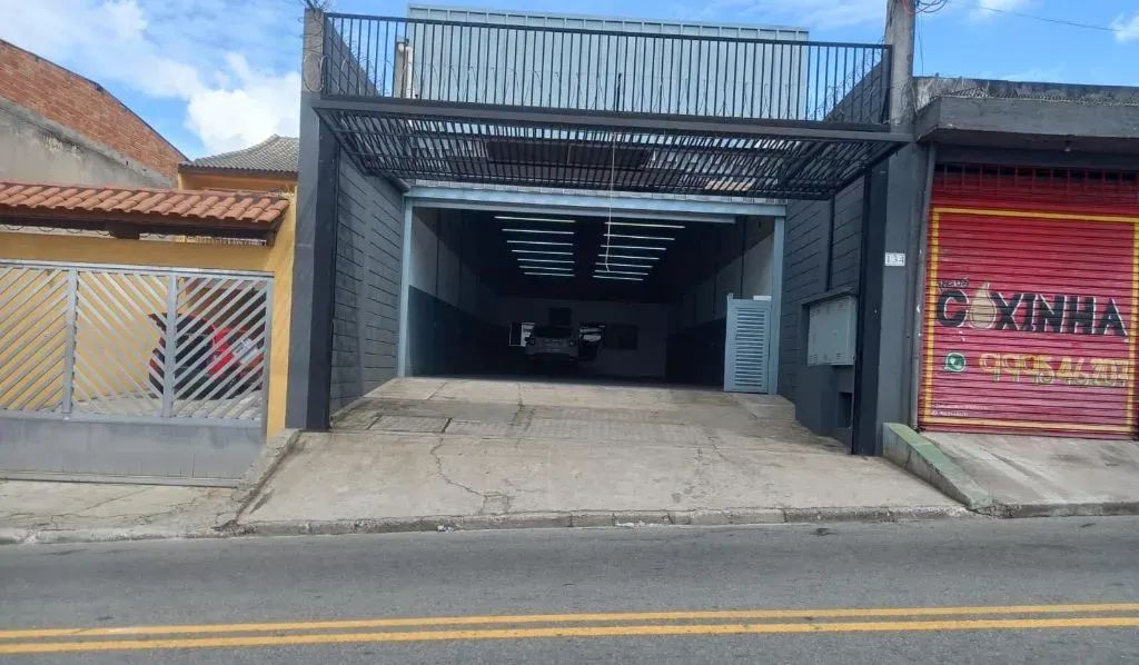 Barracão comercial à venda na Vila Santa Terezinha, Carapicuíba