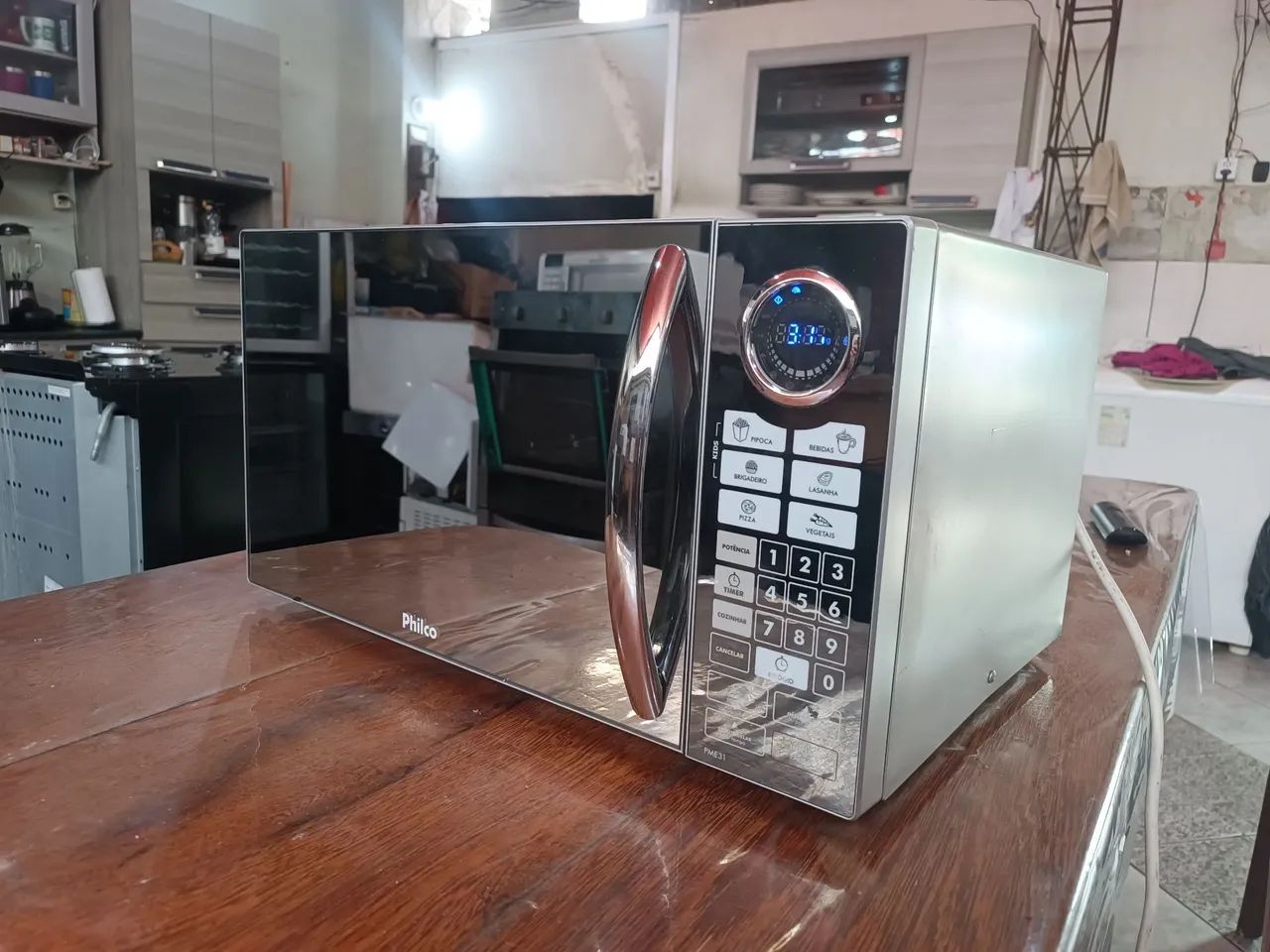 Microondas 31 Litros Philco em Inox Espelhado 127v