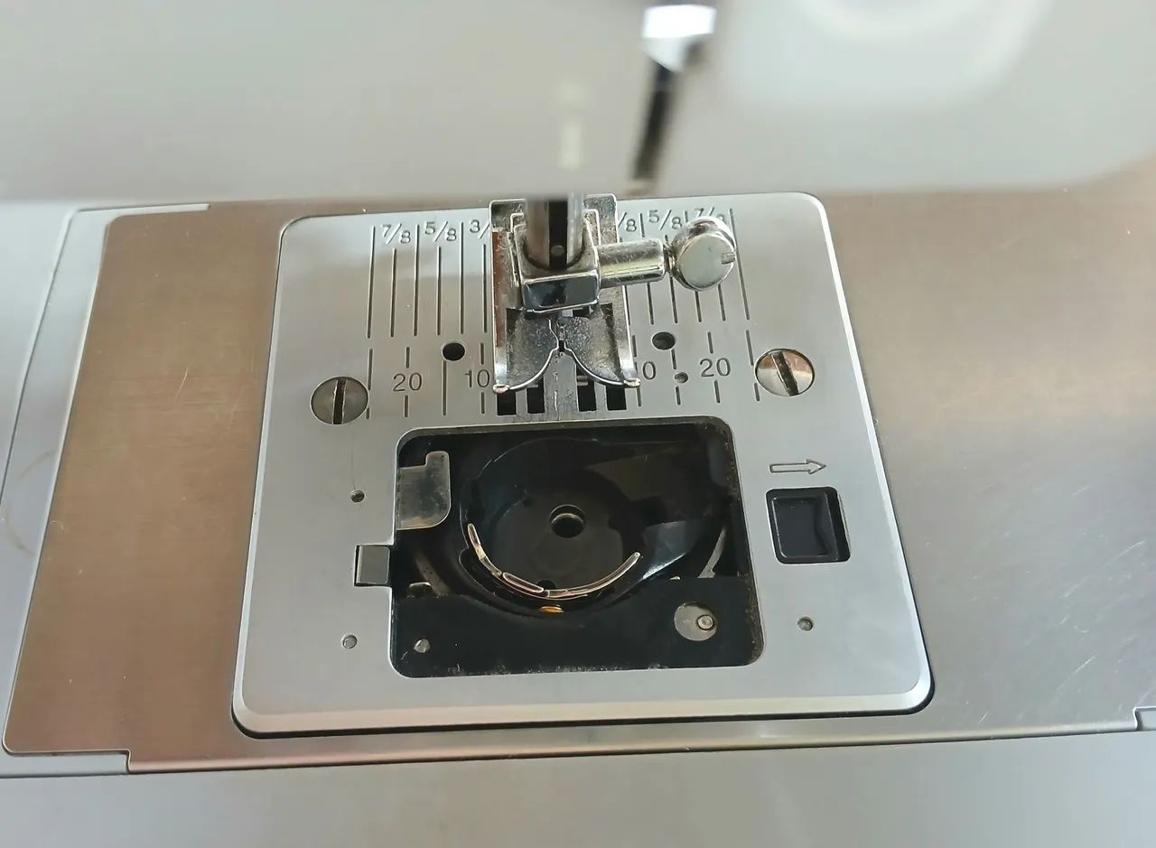 Máquina de Costura Singer Facilita Pro 4432 - Foto 5