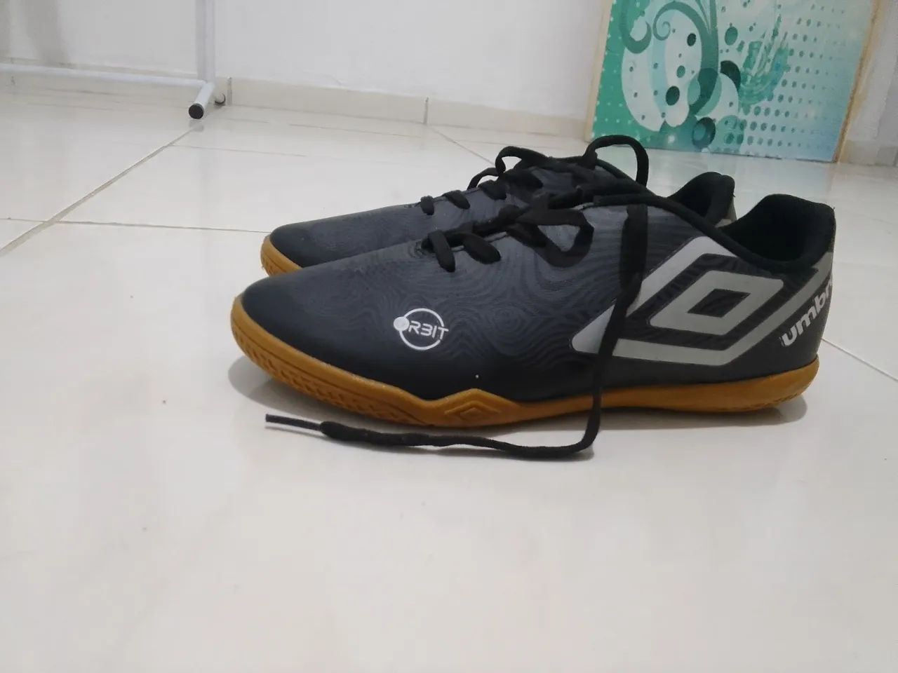 Chuteira society semi nova  - Foto 5