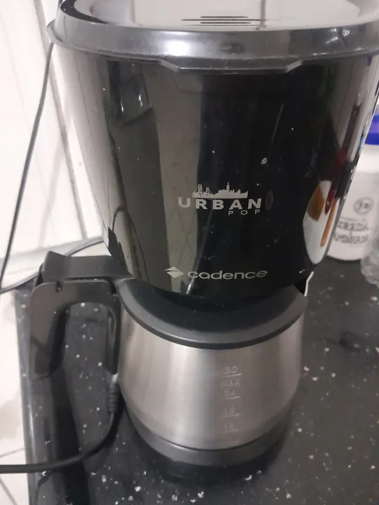 Cafeteira com jarra de inox