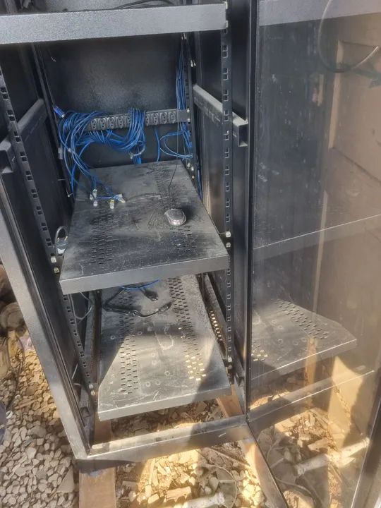 Rack piso servidor 40u 870mm com switch - Foto 4