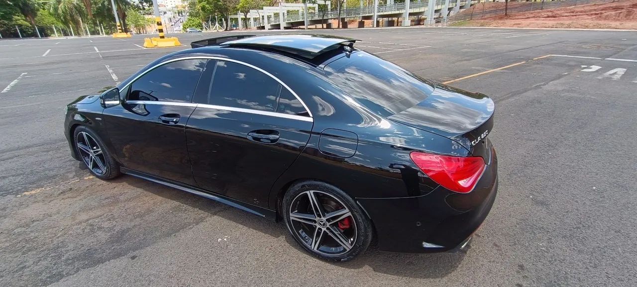 Mercedes CLA 250 SPORT 4matic carro muito novo 75.000 km - Foto 4