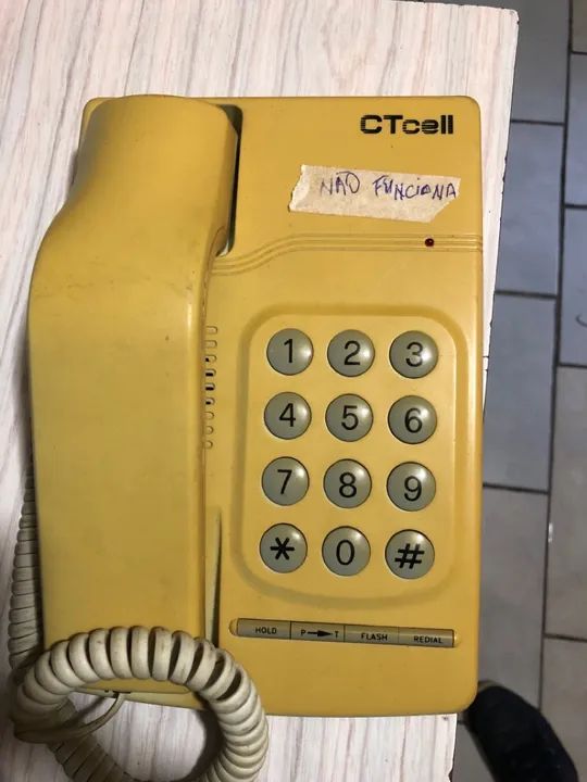 8 aparelhos telefônicos antigos - Foto 4