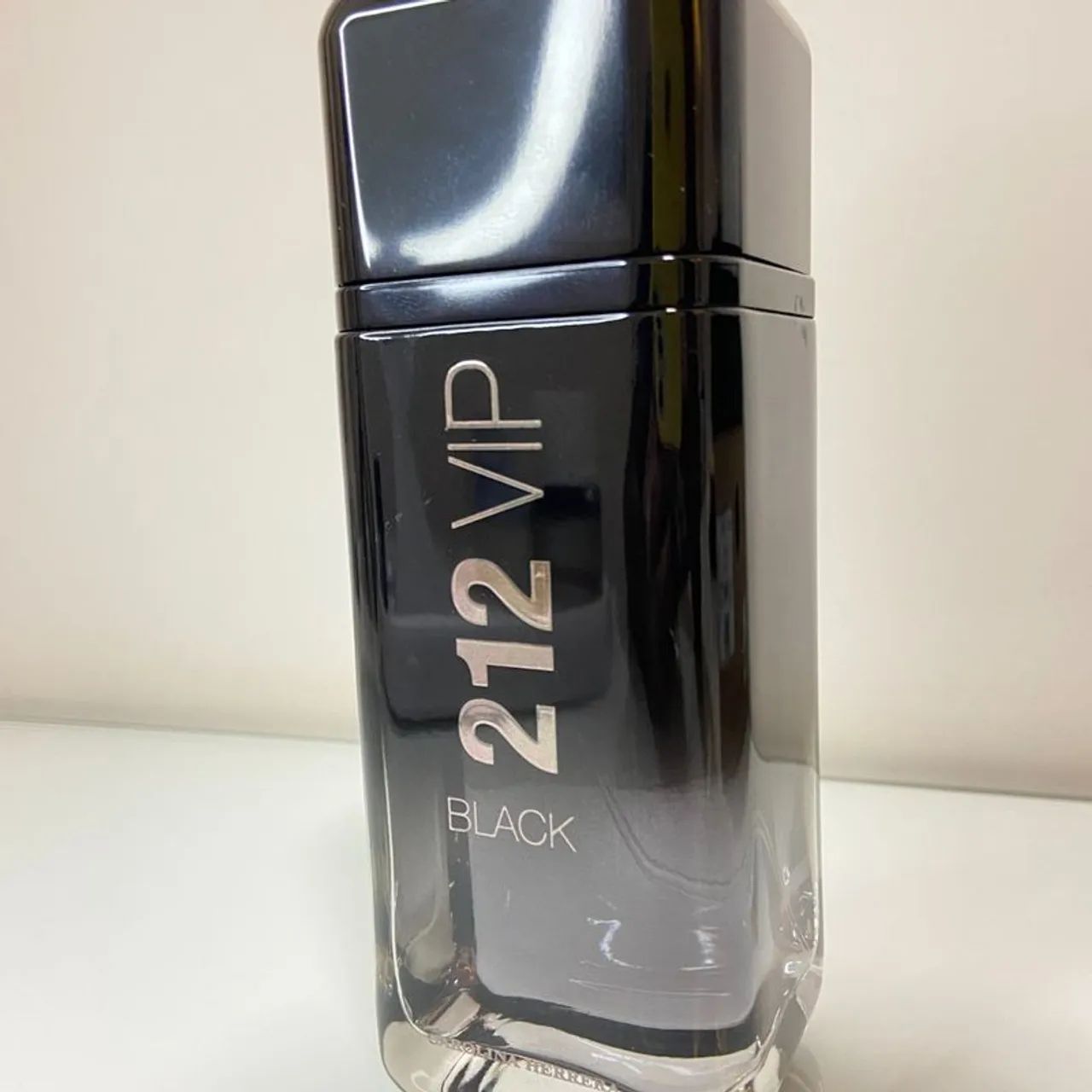 Perfume 212 VIP Masculino 25ml - Foto 3