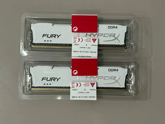 Memória RAM DDR4 HyperX 32GB 16x2 3200MHz (Lacrada)