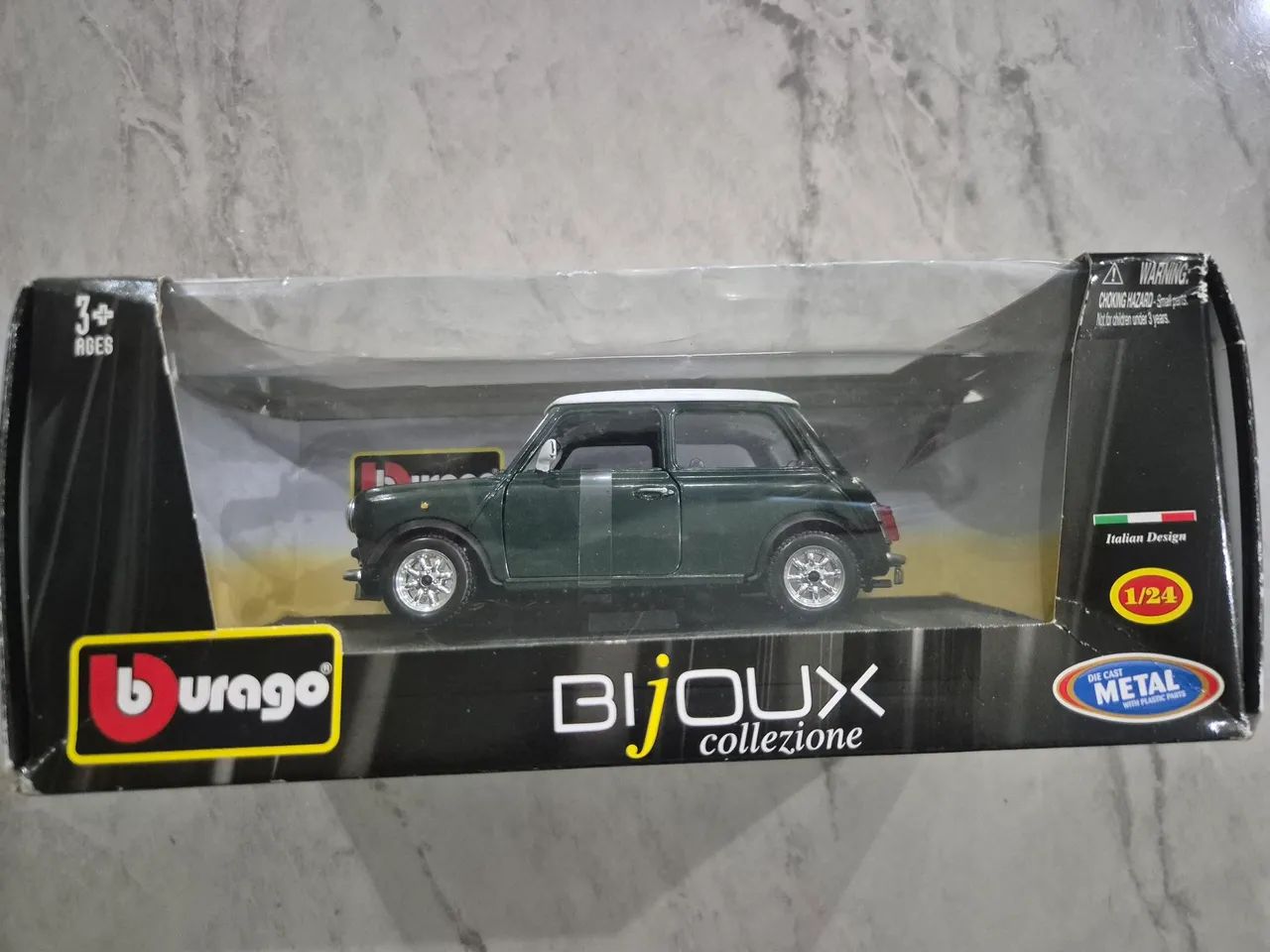 Miniatura Mini Cooper Burago 1:24 na caixa  - Foto 2