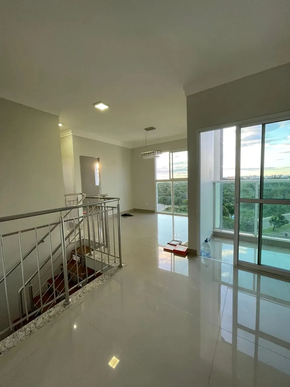ALUGO COBERTURA COM 4 SUITES NA 208 NORTE EM PALMAS-TO